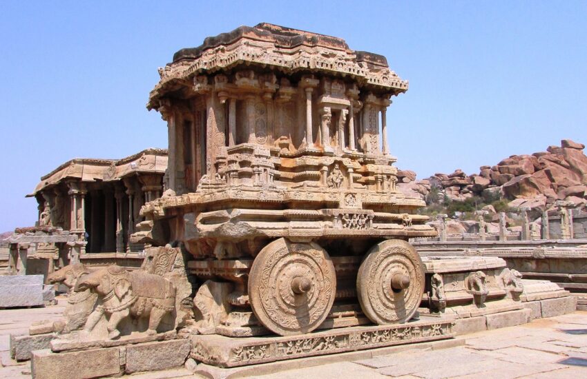 Hampi Tour Guide - A Brief Information About This Beautiful Place