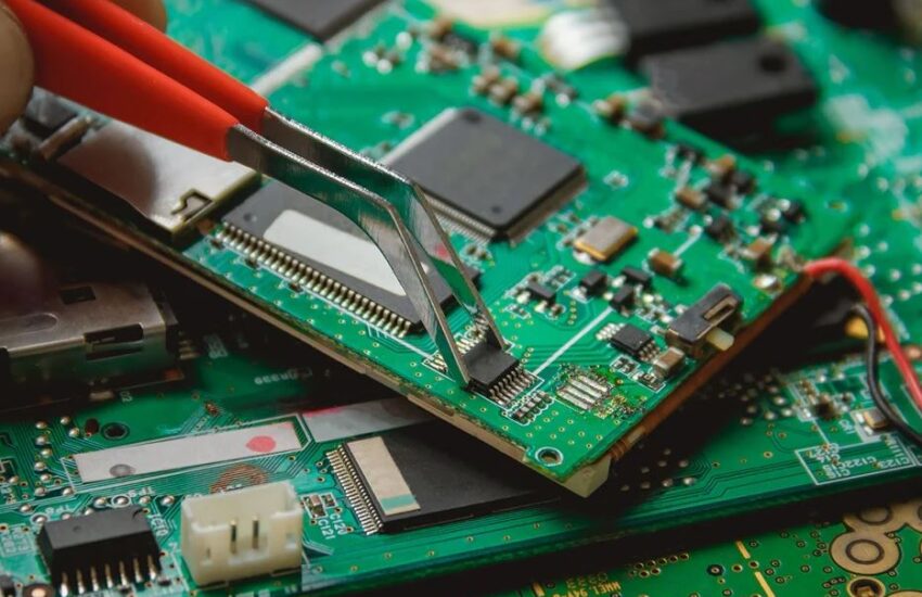 Important Factors To Consider While Choosing Best PCB Manufacturer In The UK