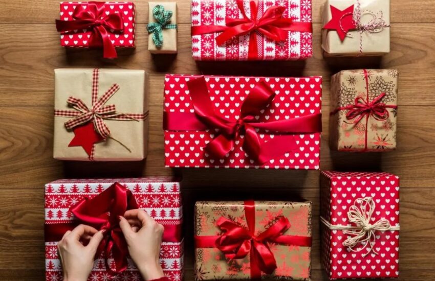 7 Gifts Ideas that Avid Readers in Your Life Will Adore
